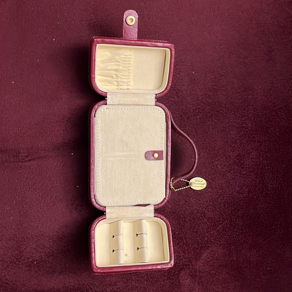 Wolf Designs Leather Travel Jewelry Box **Never Used** - Picture 4 of 5